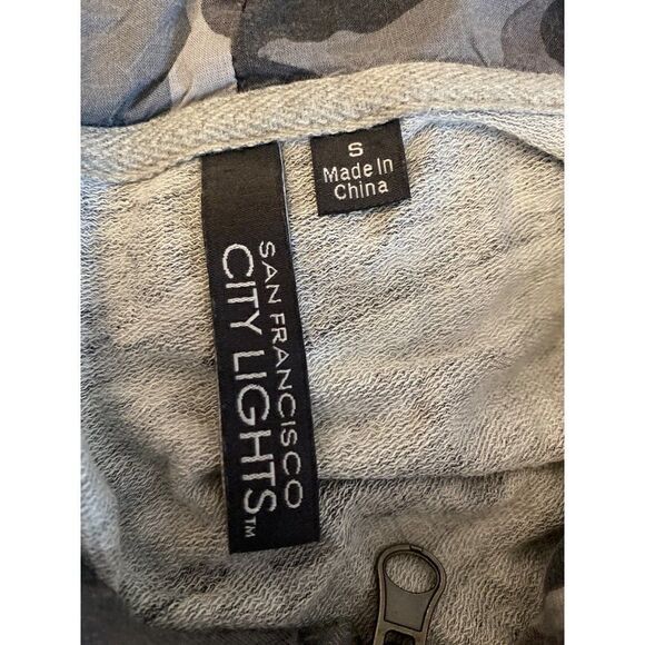 San Franciso City Lights, women's grey camouflage full zip, hooded sweater sz SM - Picture 10 of 11